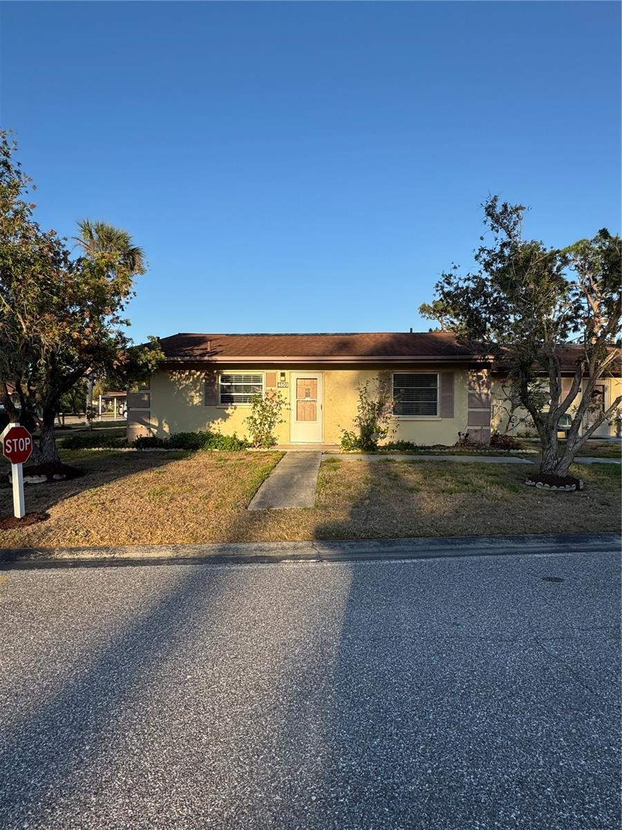 A4649263 Property Photo
