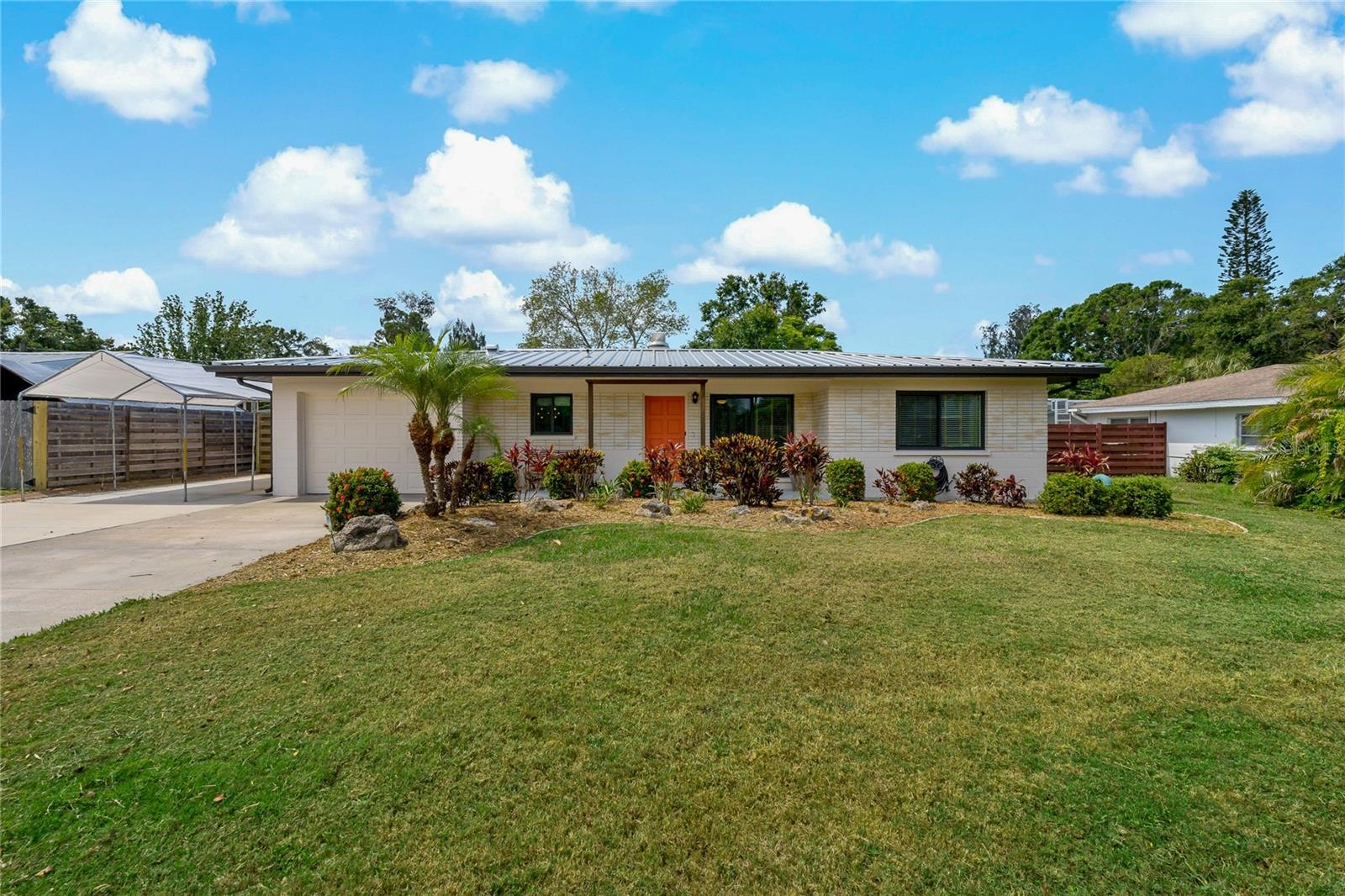 2708 Fort Worth St Property Photo