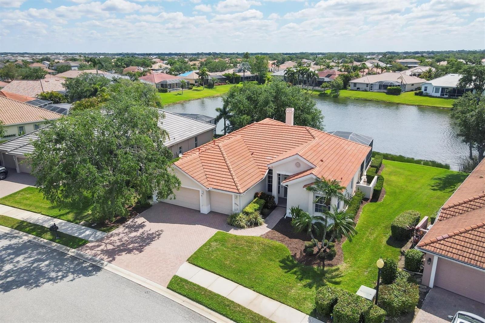 2931 Bravura Lake Dr Property Photo