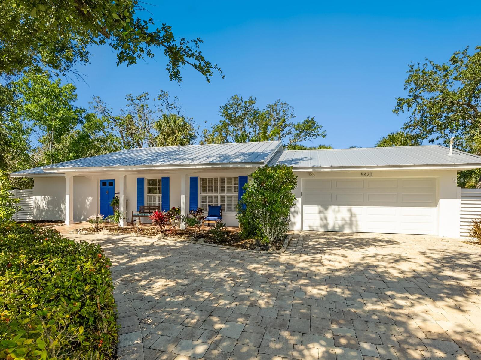 Sarasota High Real Estate Listings Main Image