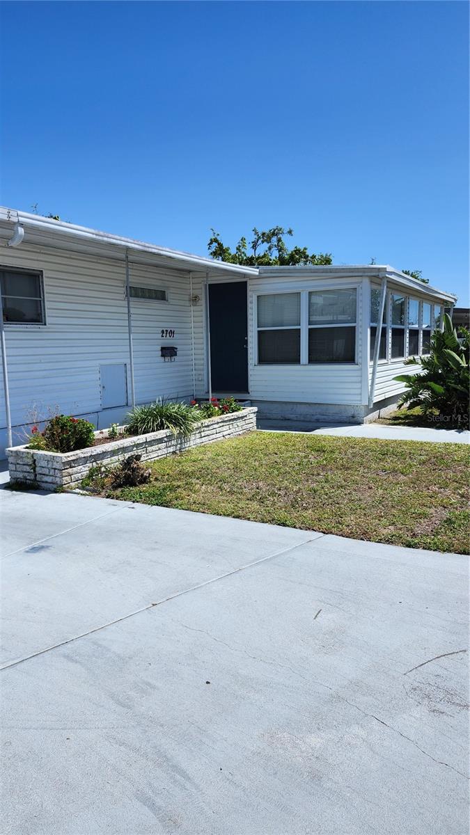 2701 16th Street Ct W Property Photo