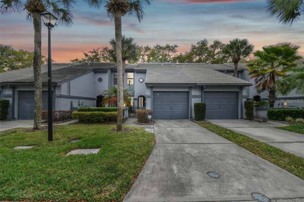4239 Brentwood Park Cir Property Photo
