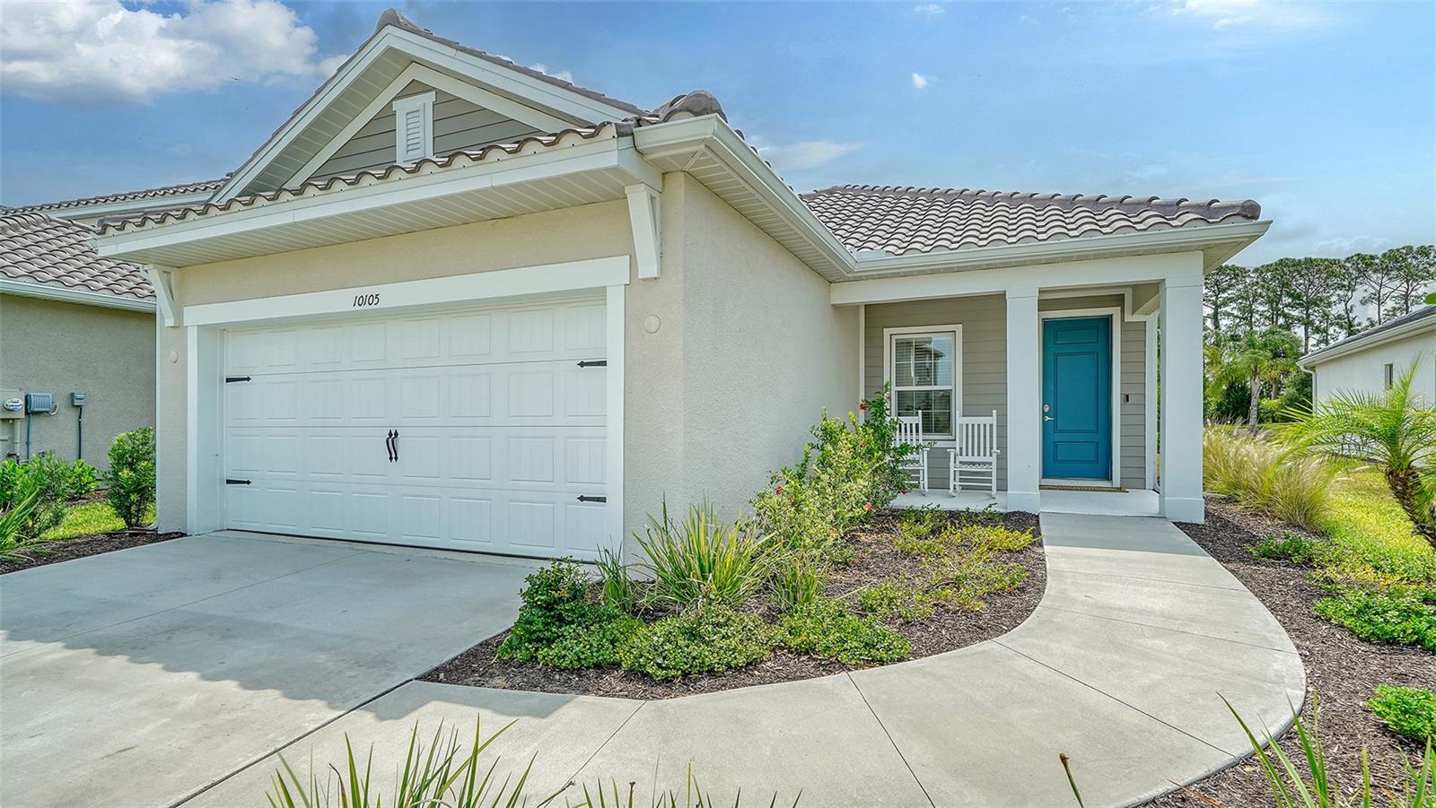 10105 Canaveral Cir Property Photo
