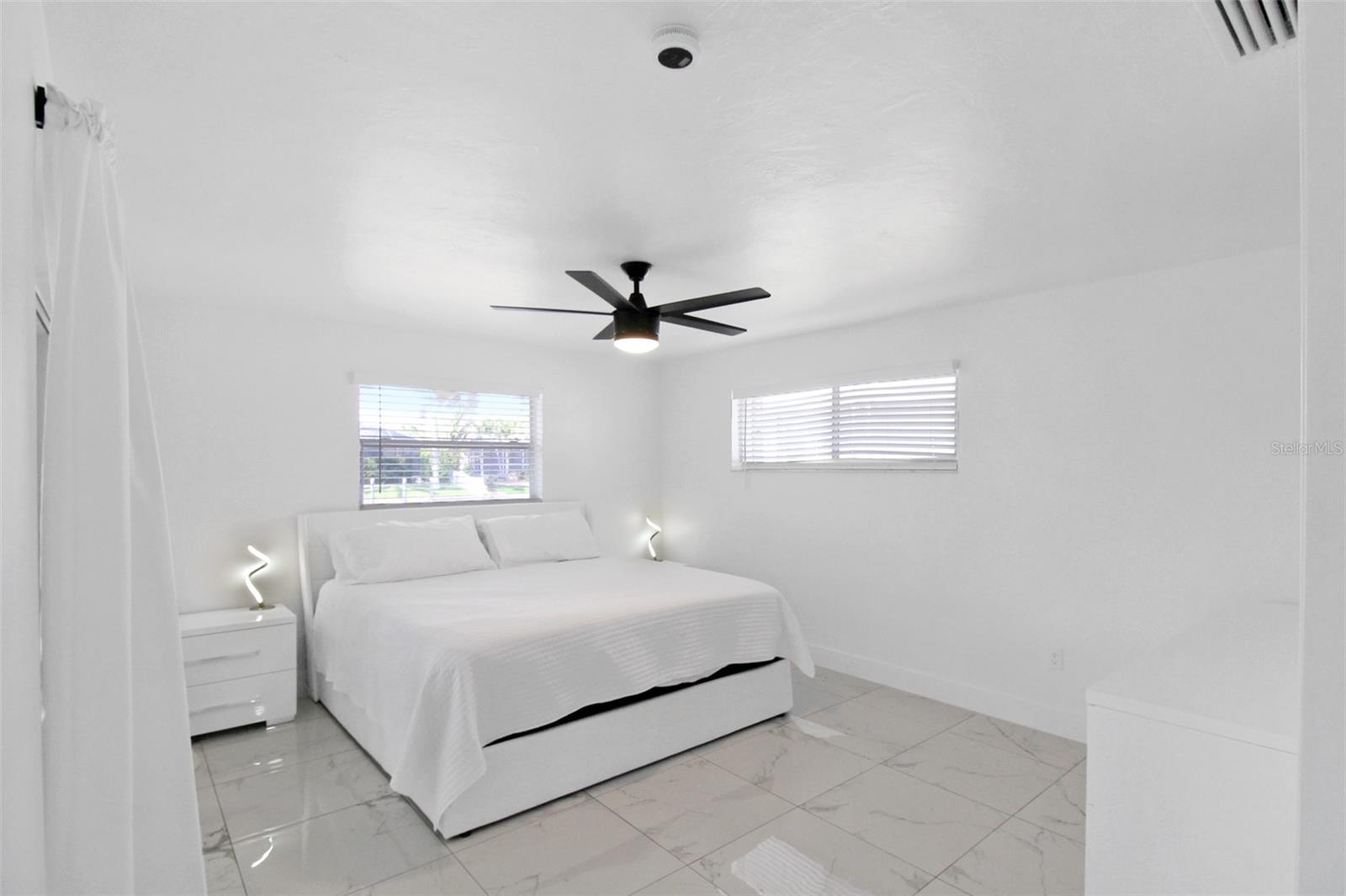 945 Bal Harbor Blvd Property Photo 17