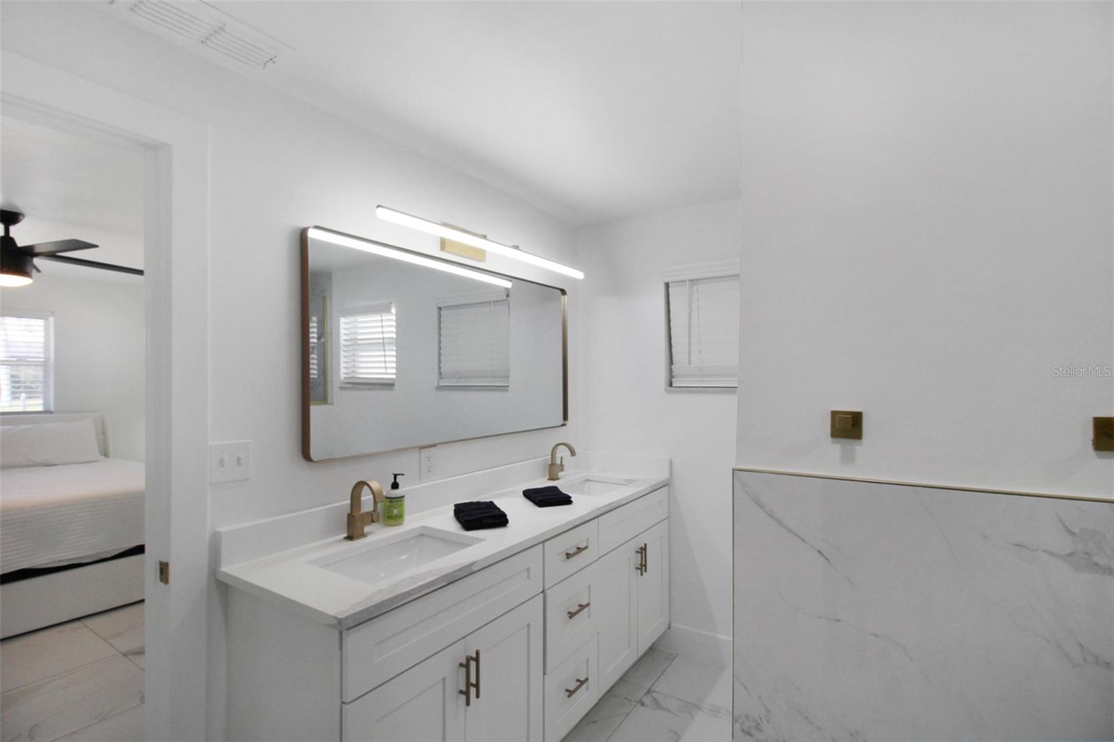 945 Bal Harbor Blvd Property Photo 22