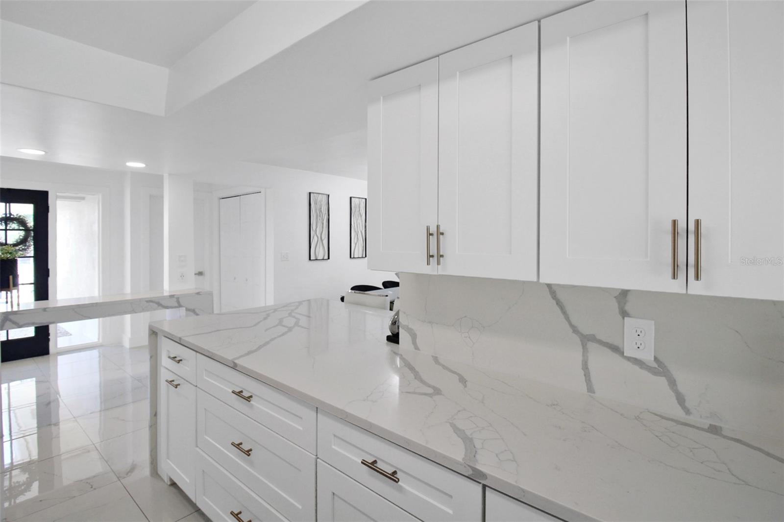 945 Bal Harbor Blvd Property Photo 37