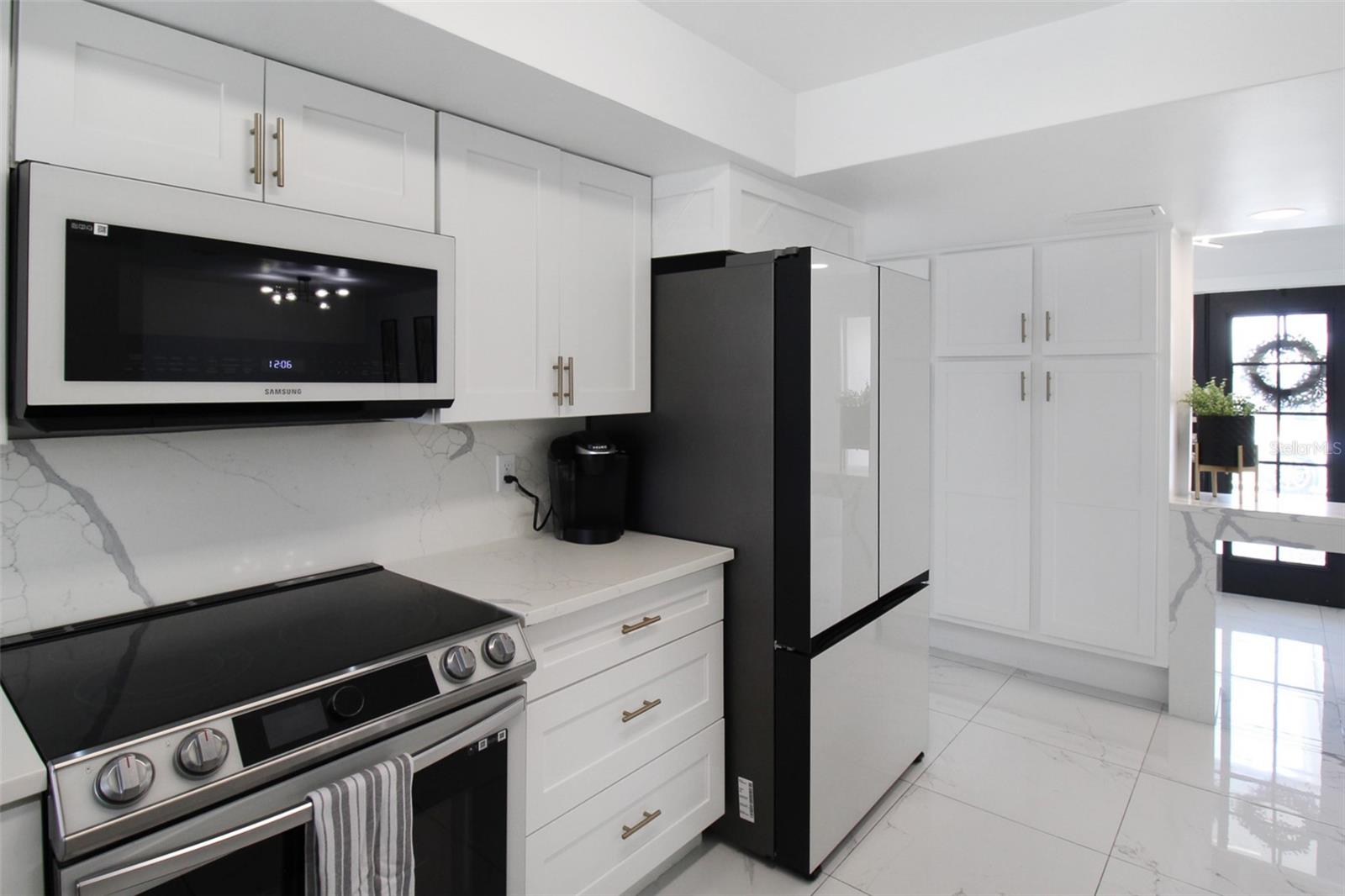 945 Bal Harbor Blvd Property Photo 38