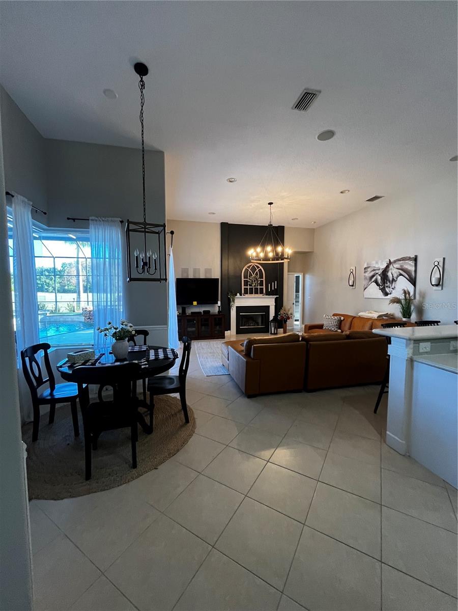 7742 Camden Harbour Dr Property Photo 3