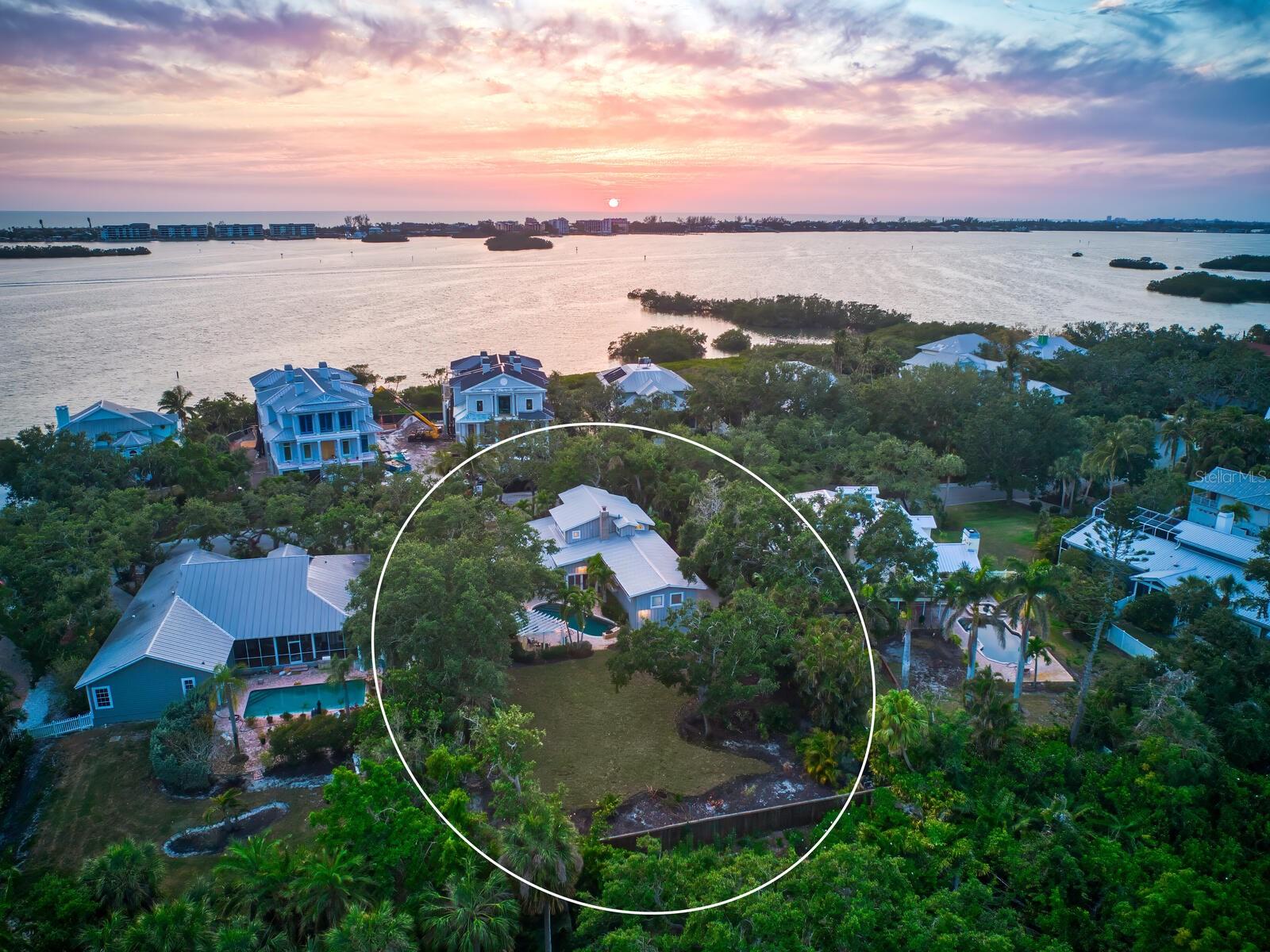 8871 Fishermens Bay Dr Property Photo
