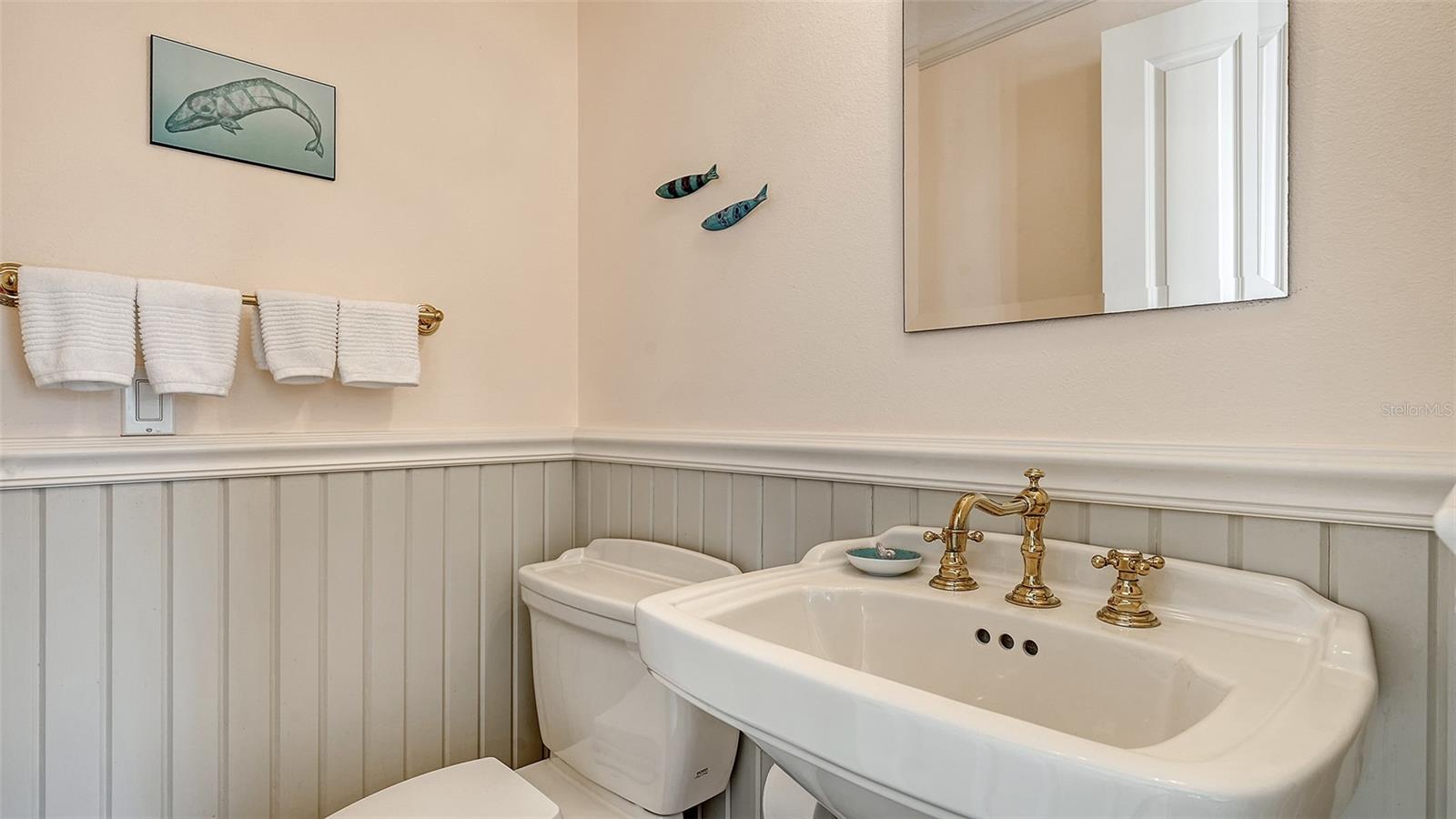 5024 Commonwealth Dr Property Photo 44