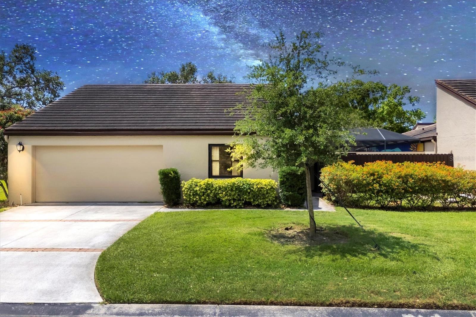 3698 Glen Oaks Manor Dr Property Photo 1