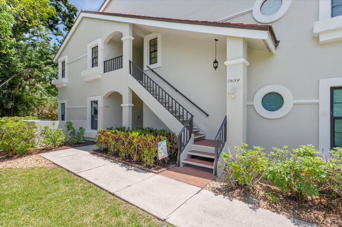 7639 Fairway Woods Dr #605 Property Photo