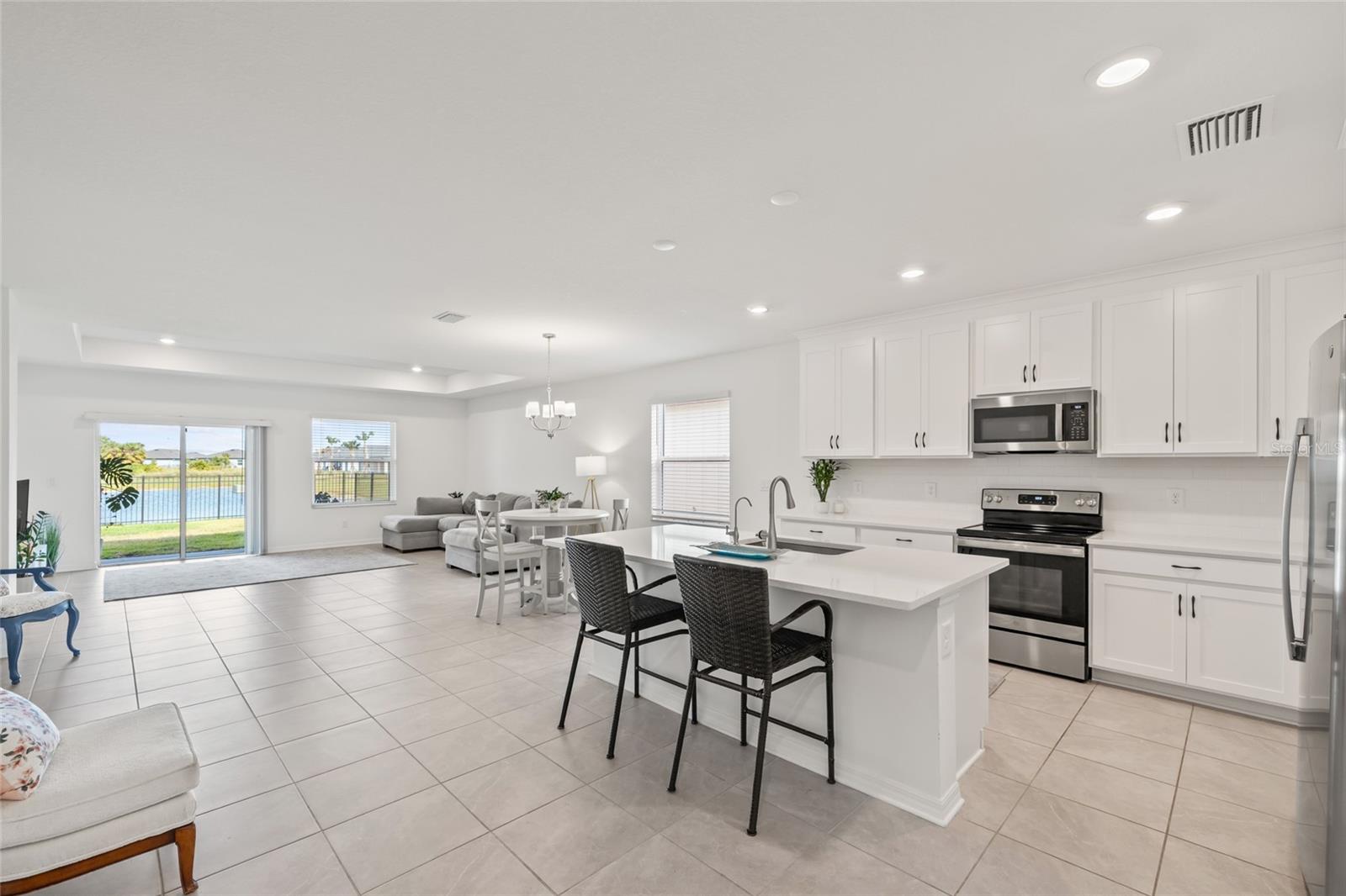 9725 Last Light Gln Property Photo 3