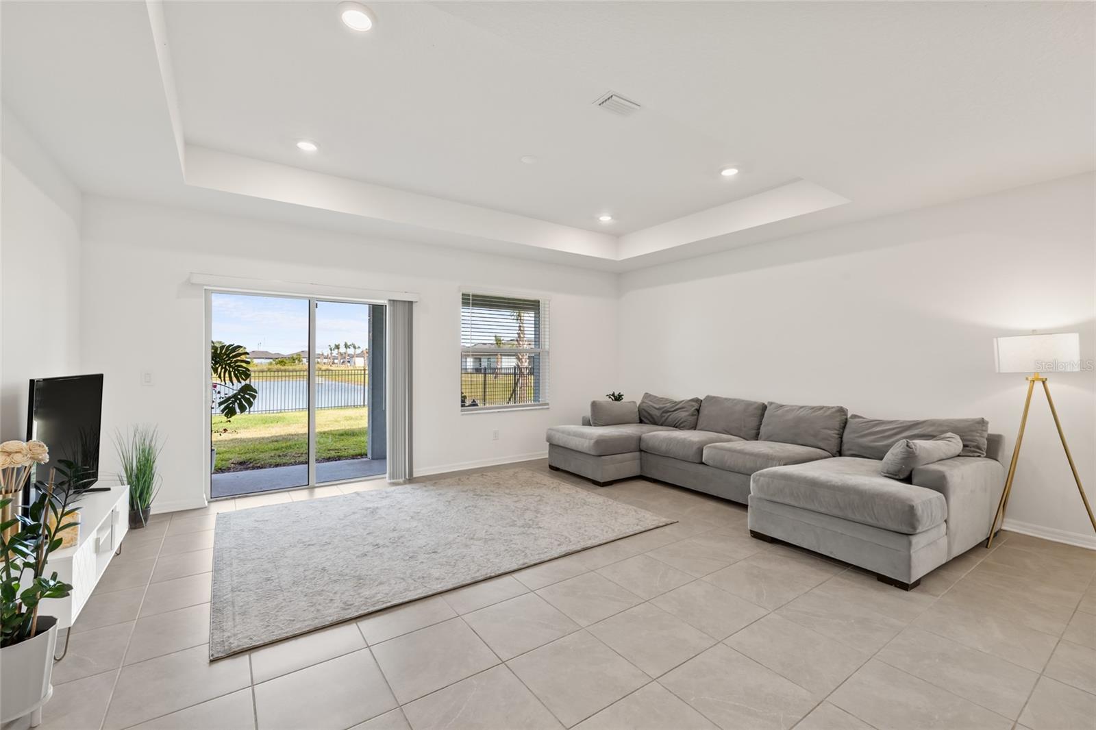 9725 Last Light Gln Property Photo 10