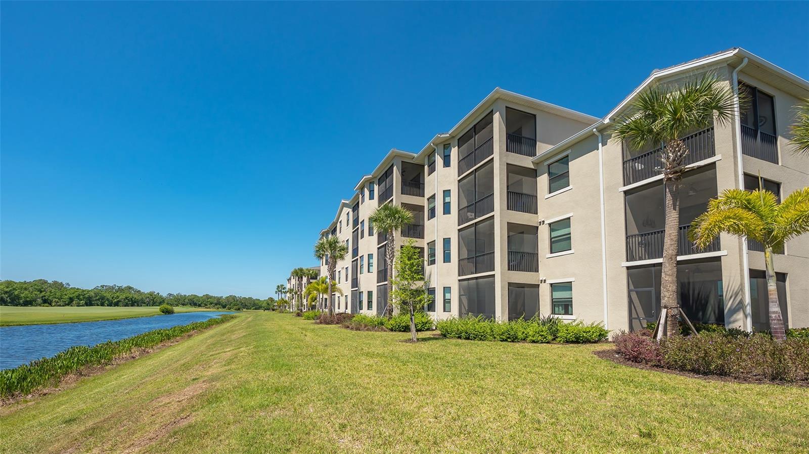 17902 Gawthrop Dr #402 Property Photo 35