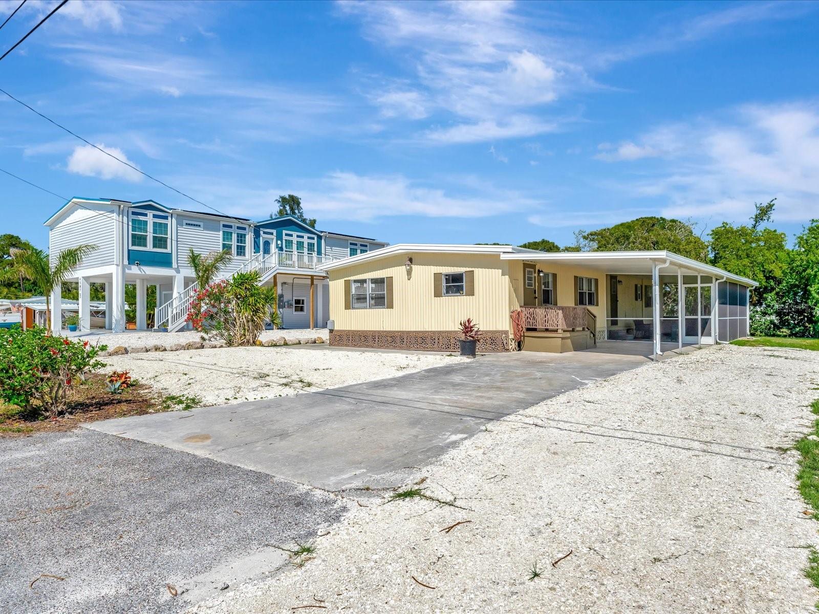 Bayshore High Real Estate Listings Main Image