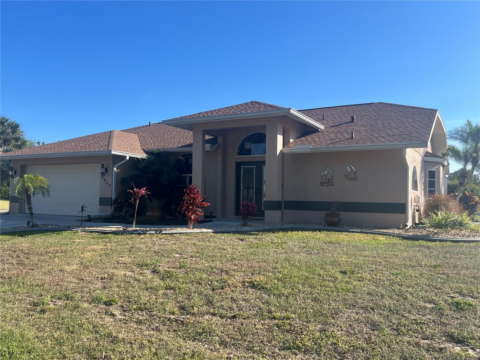 3645 SLAYTON AVE Property Photo 1