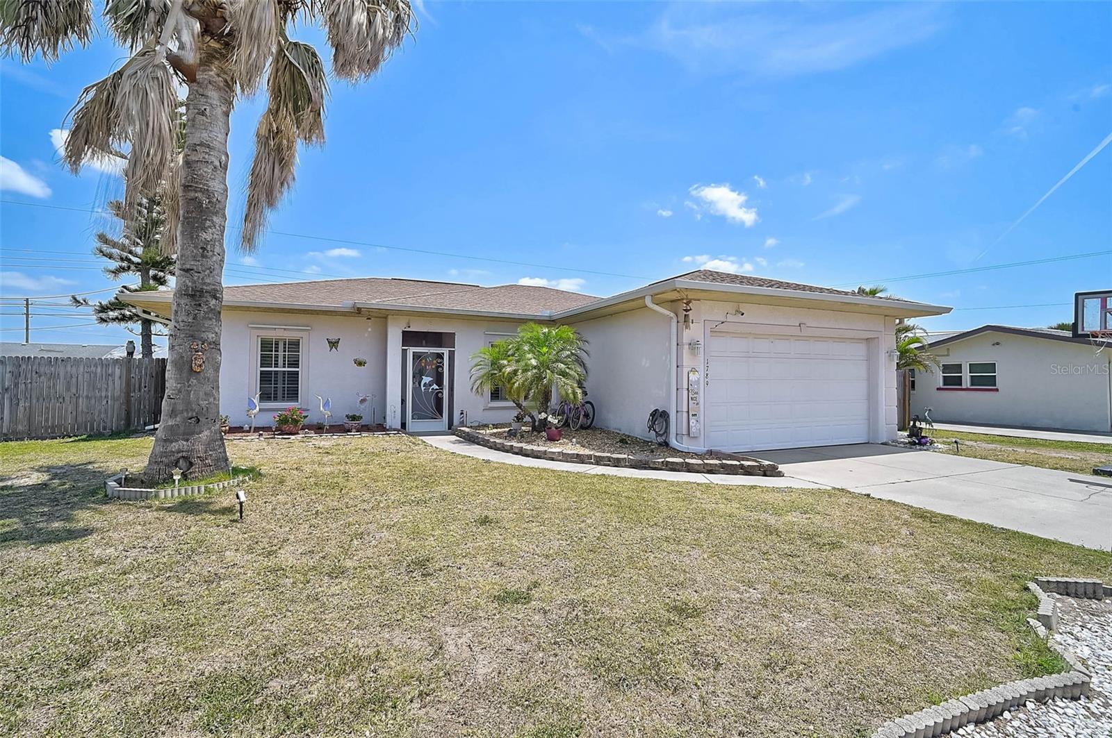 1789 Elm Dr Property Photo