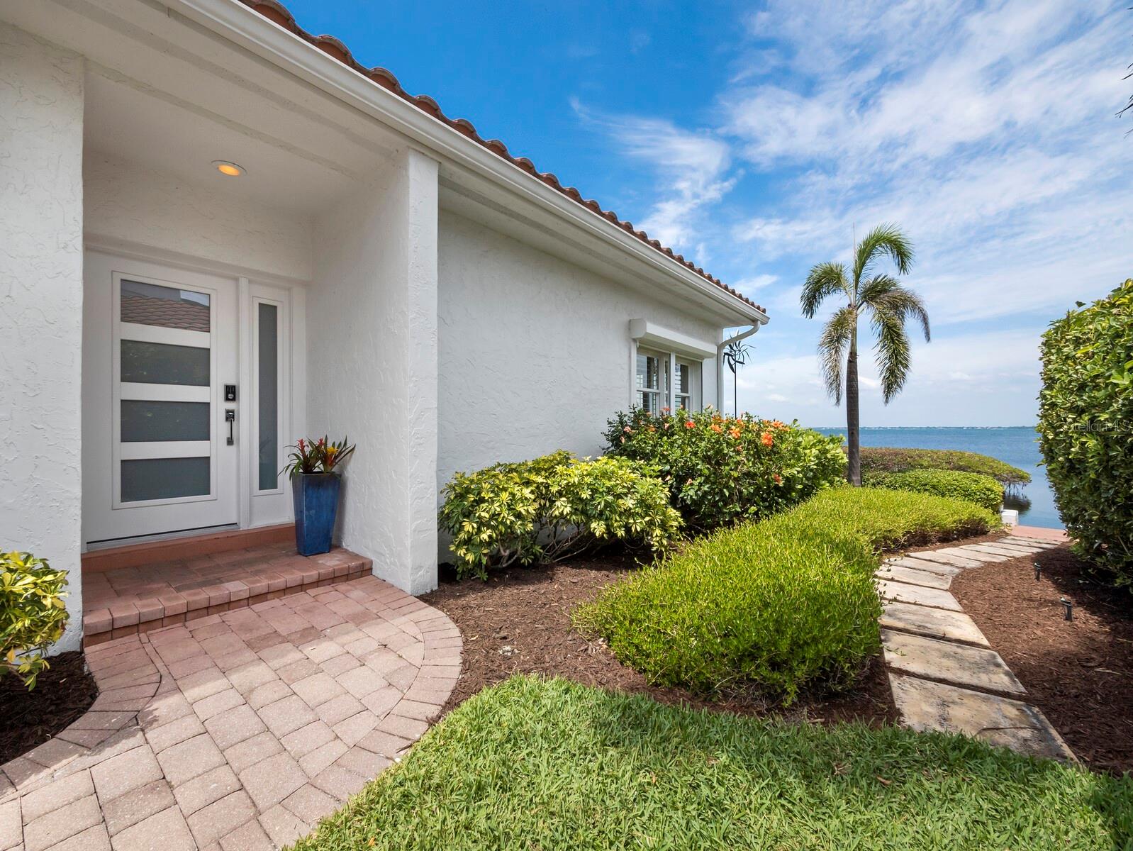 2282 Harbour Court Dr Property Photo