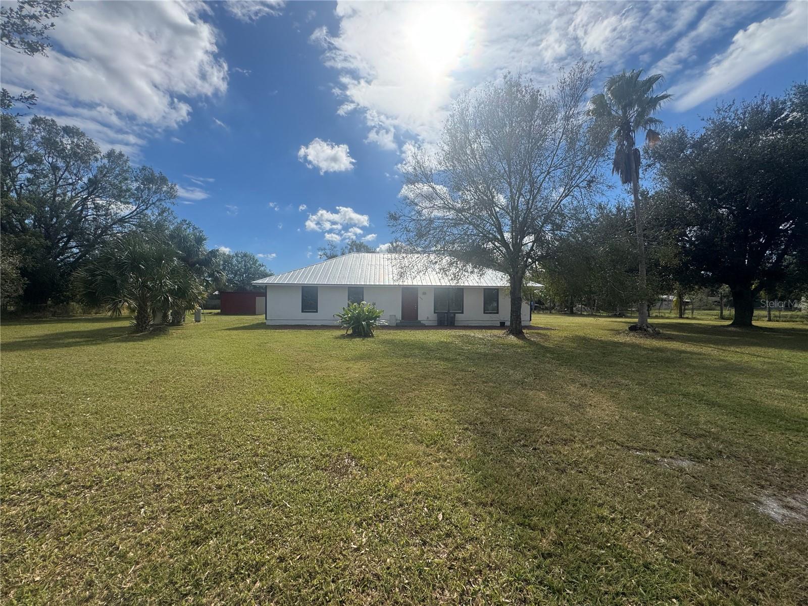 1446 Nw Magnolia Ter Property Photo 1