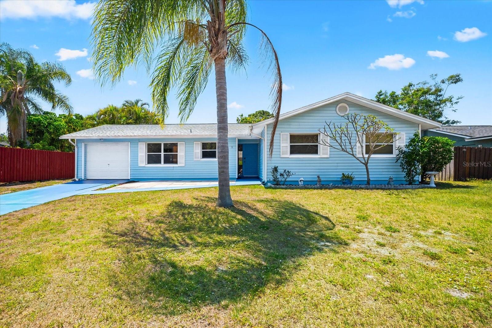 3736 Woodmont Dr Property Photo