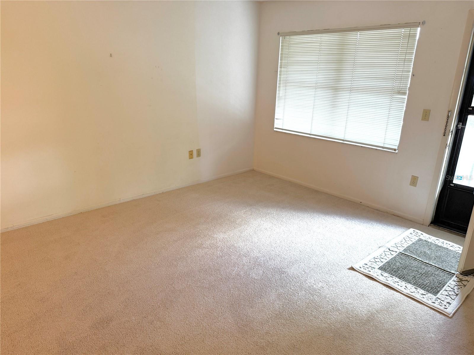 425 30th Ave W #c204 Property Photo 16