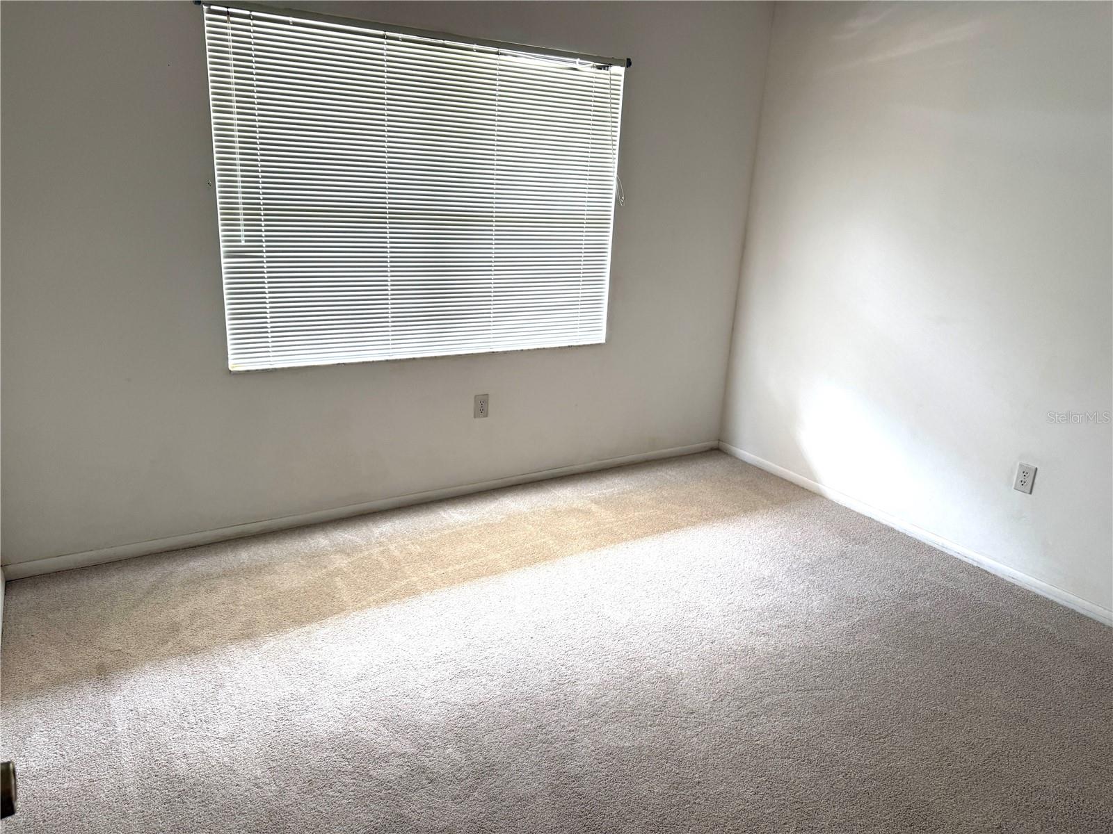 425 30th Ave W #c204 Property Photo 17