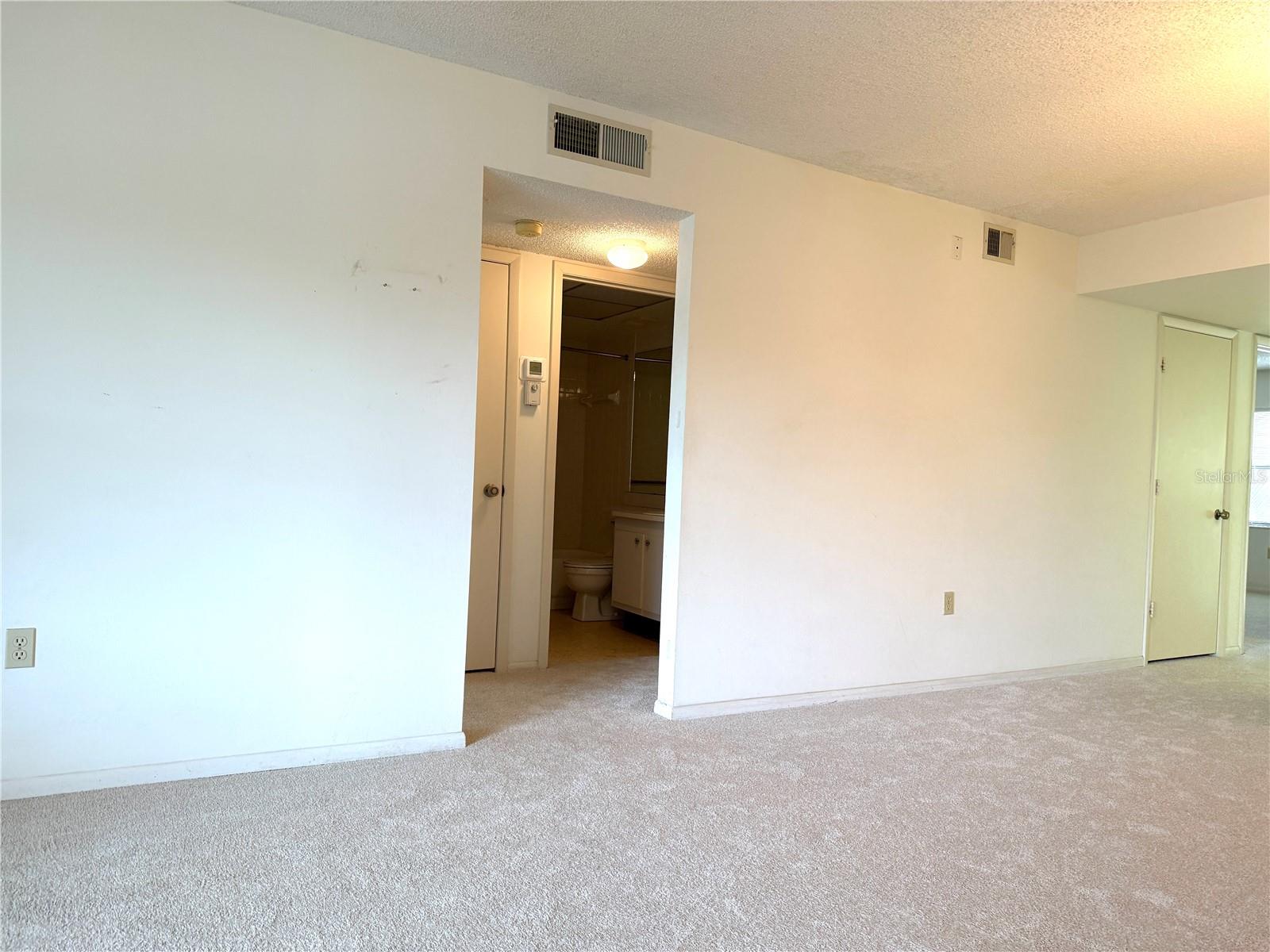 425 30th Ave W #c204 Property Photo 39