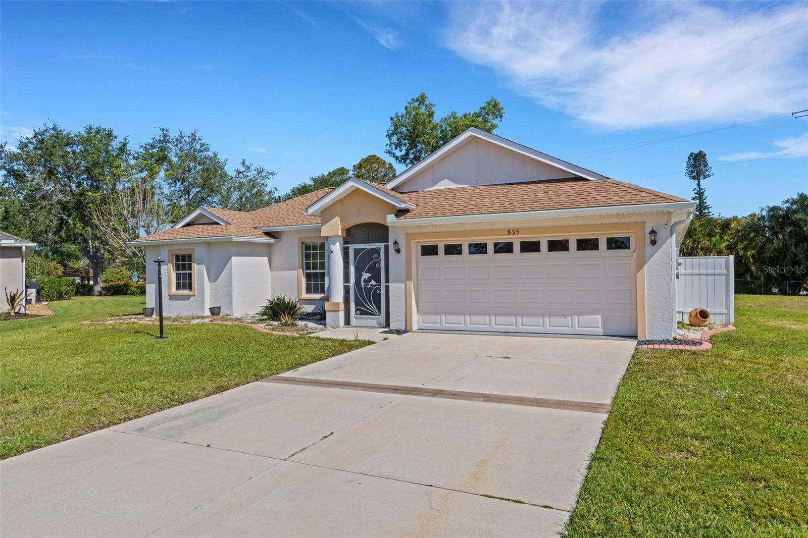 835 70th Dr E Property Photo