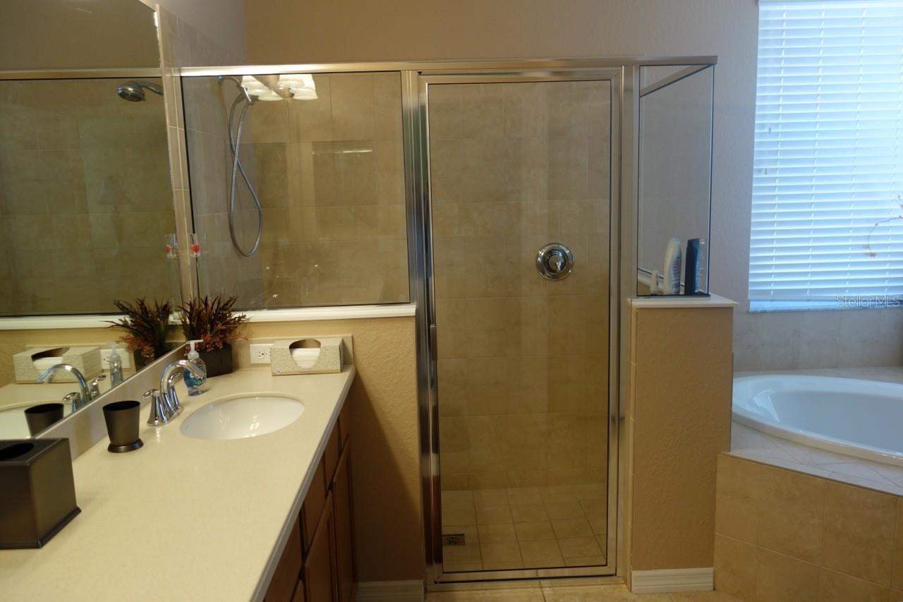 339 River Enclave Ct Property Photo 12