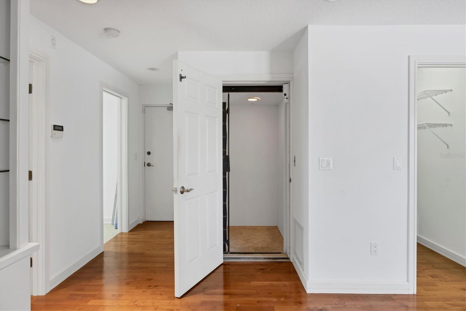 2918 Avenue E Property Photo 12