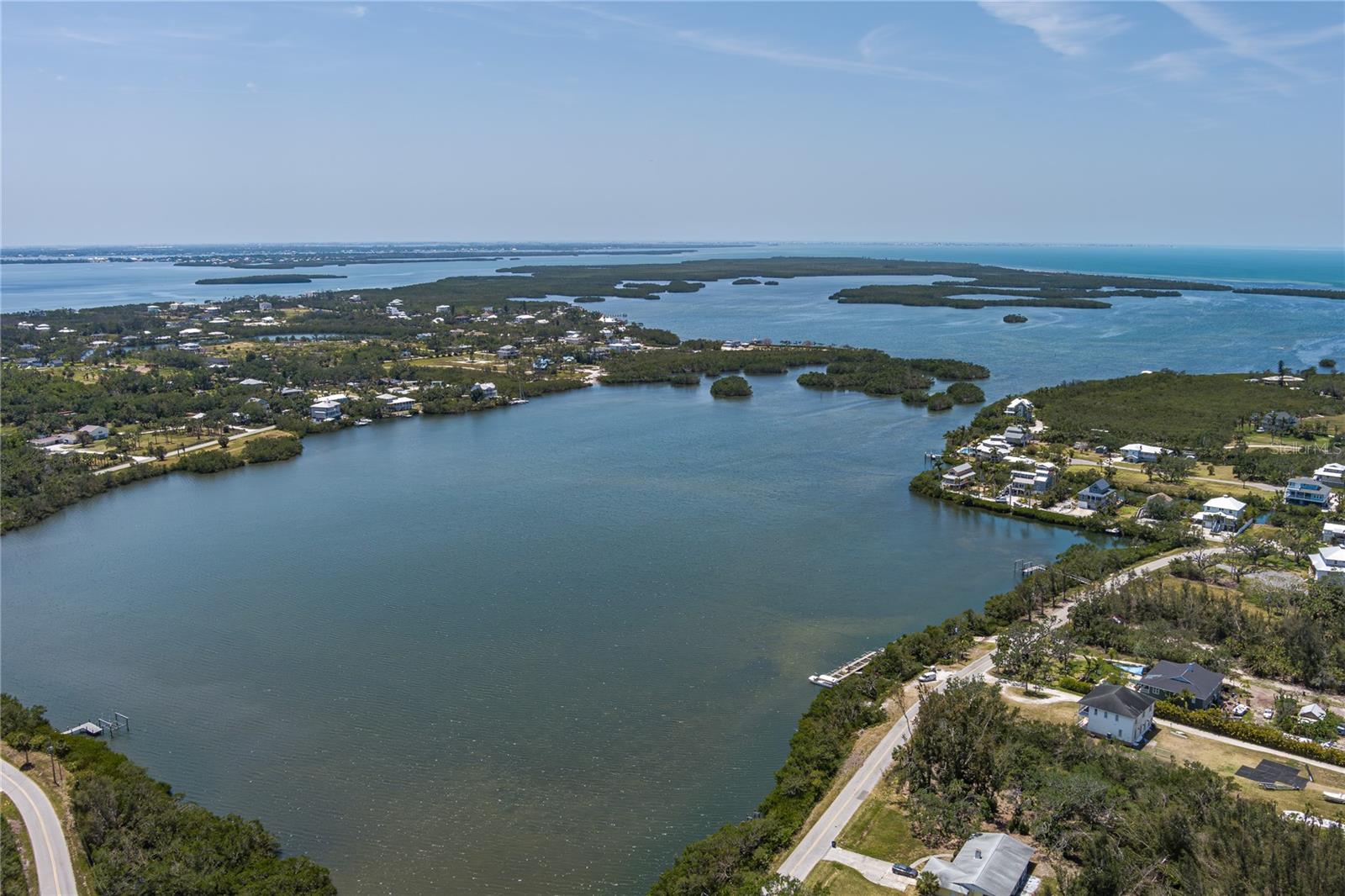 818 Bayou Point Ct Property Photo 15