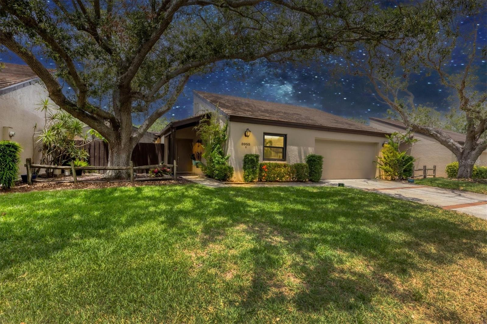 3955 Glen Oaks Manor Dr Property Photo 1