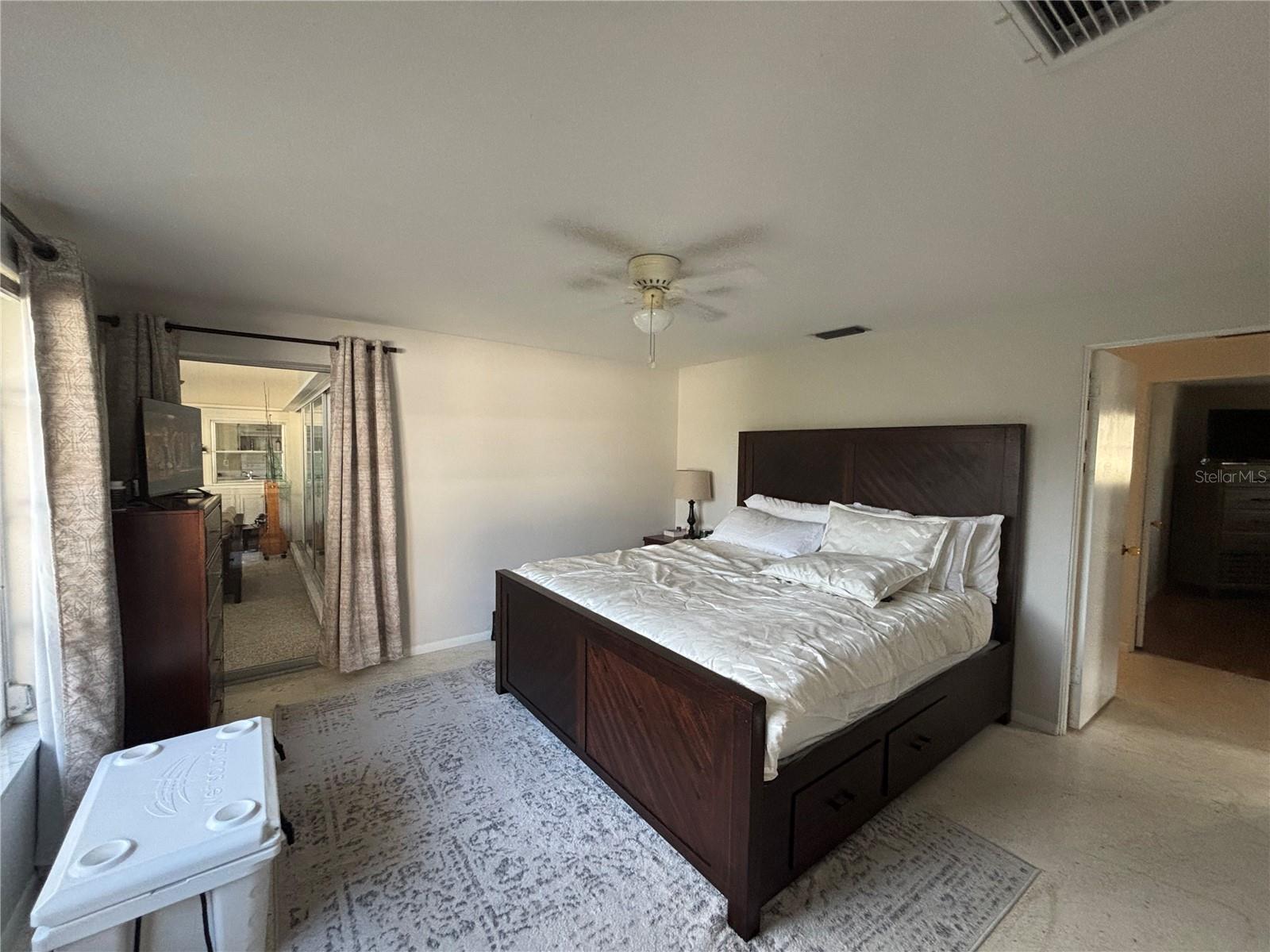 4411 Dolphin Ln Property Photo 10