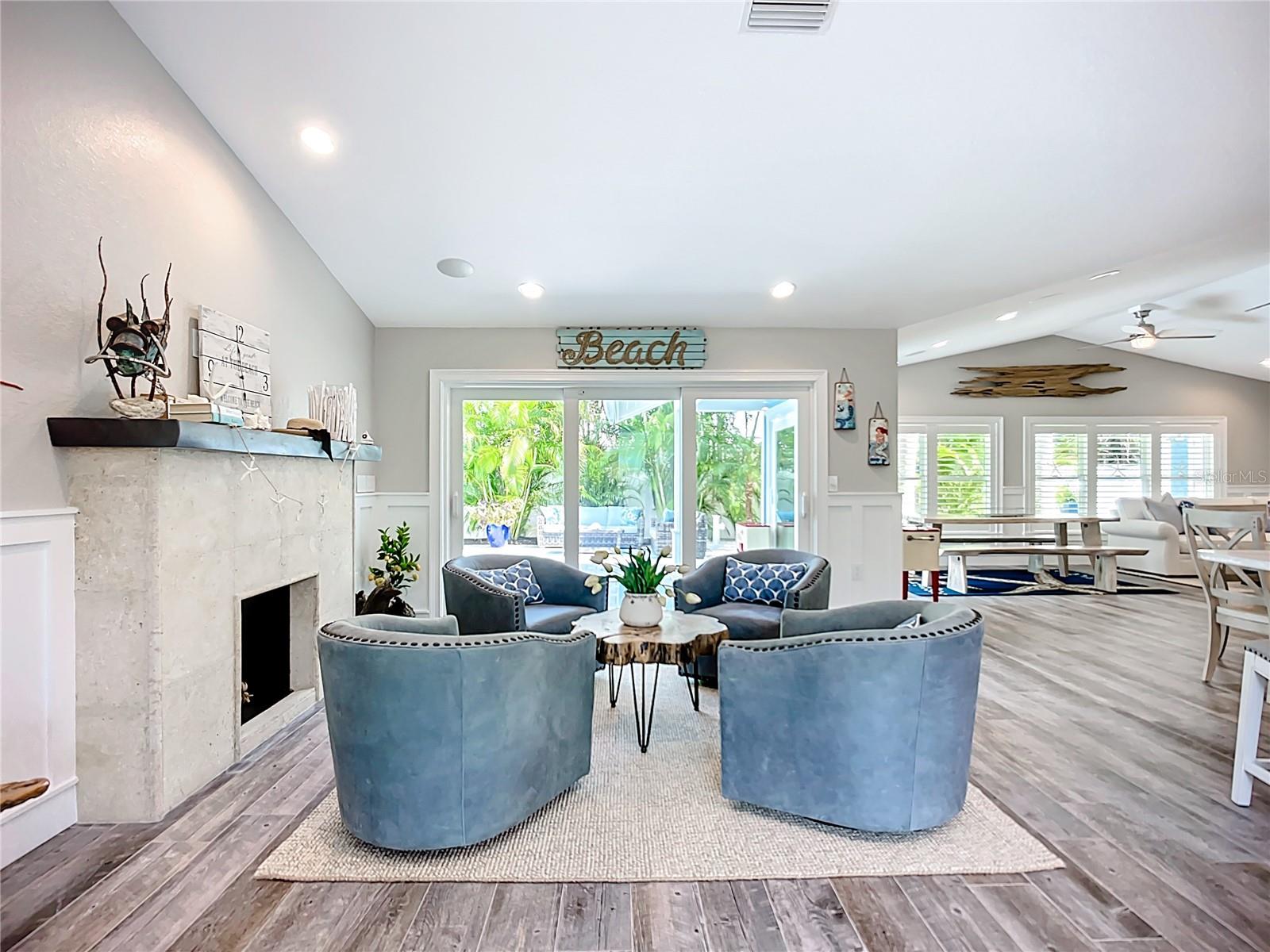 403 75th St Property Photo 26
