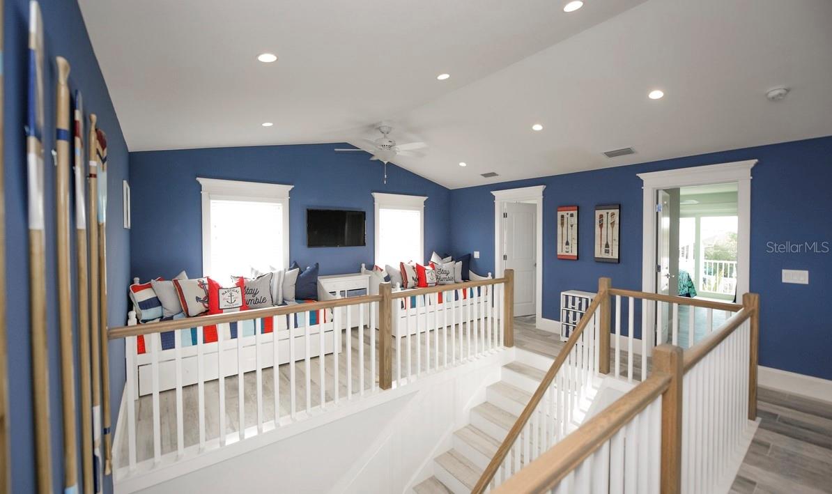 212 72nd Property Photo 10