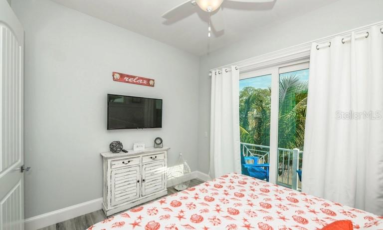 212 72nd Property Photo 15