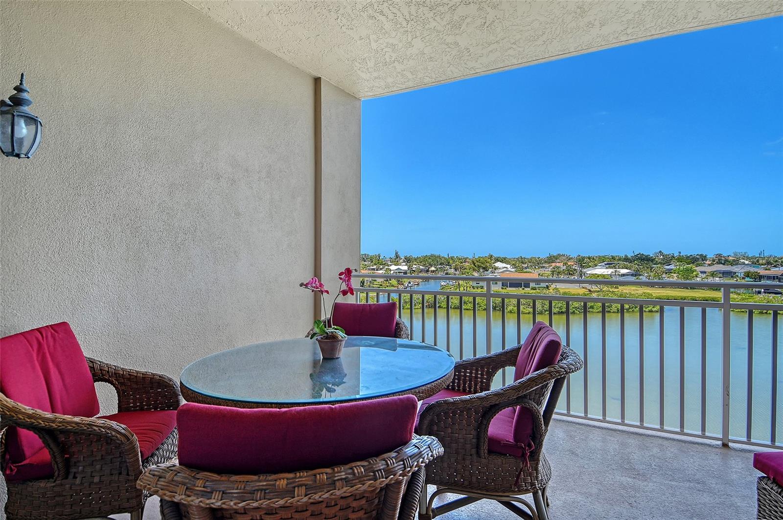 5100 Jessie Harbor Dr #504 Property Photo 10