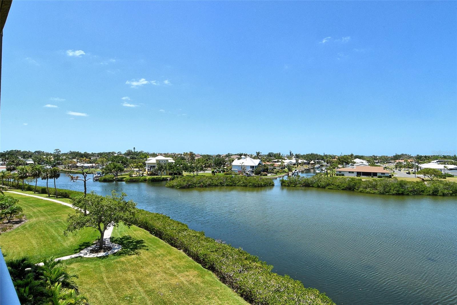 5100 Jessie Harbor Dr #504 Property Photo 12