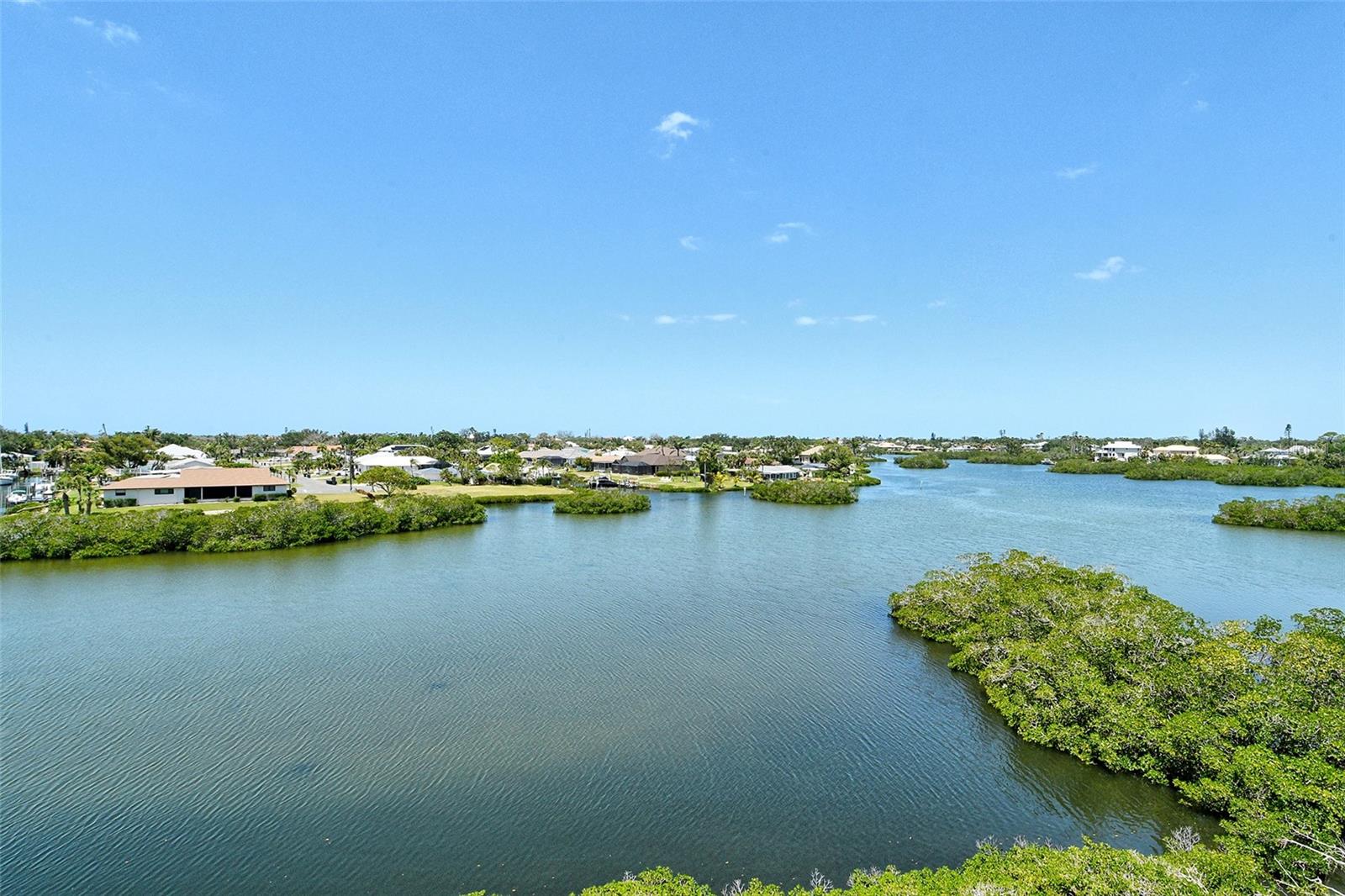 5100 Jessie Harbor Dr #504 Property Photo 14