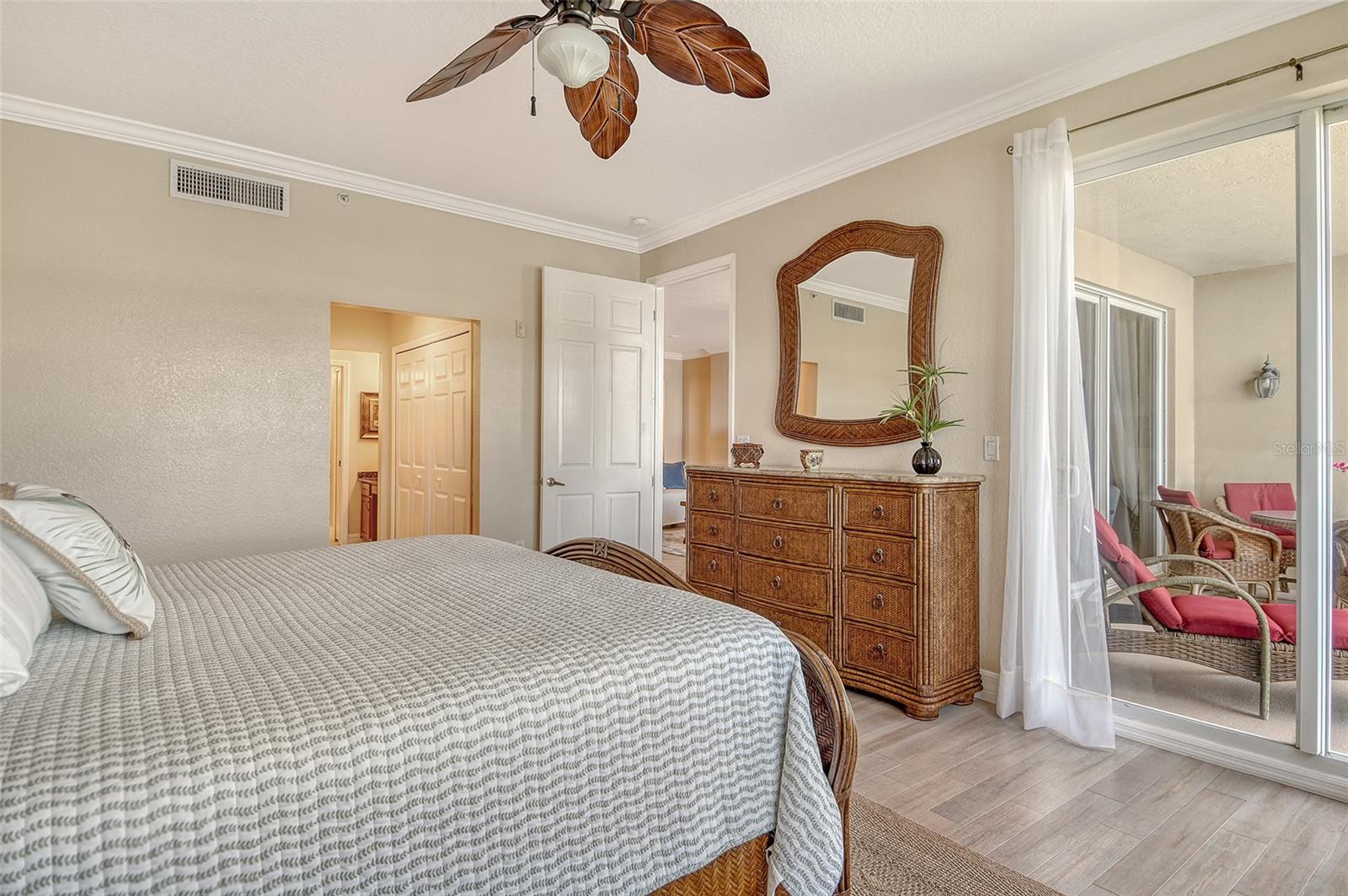 5100 Jessie Harbor Dr #504 Property Photo 32