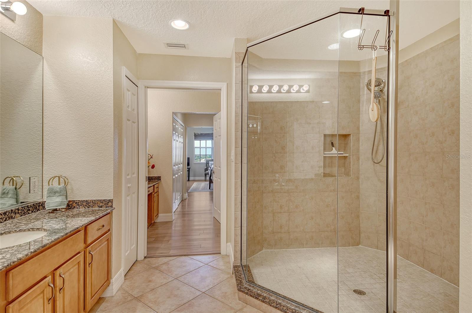 5100 Jessie Harbor Dr #504 Property Photo 36