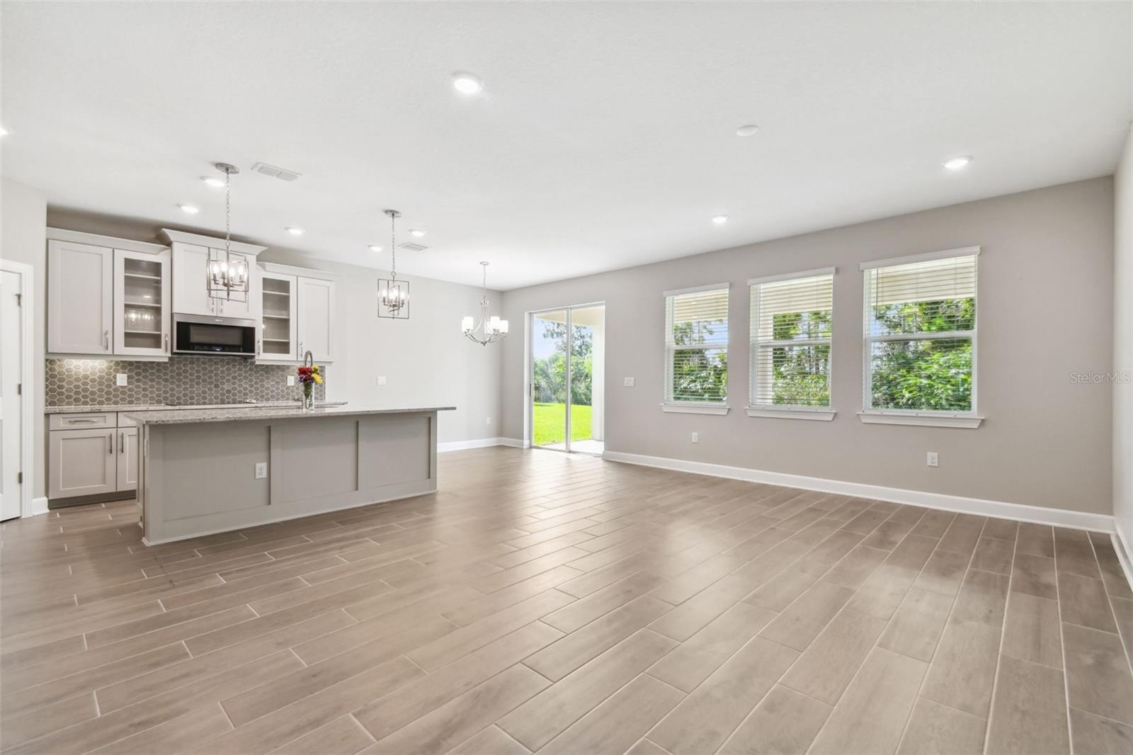 620 Nasturtium Ct Property Photo 18
