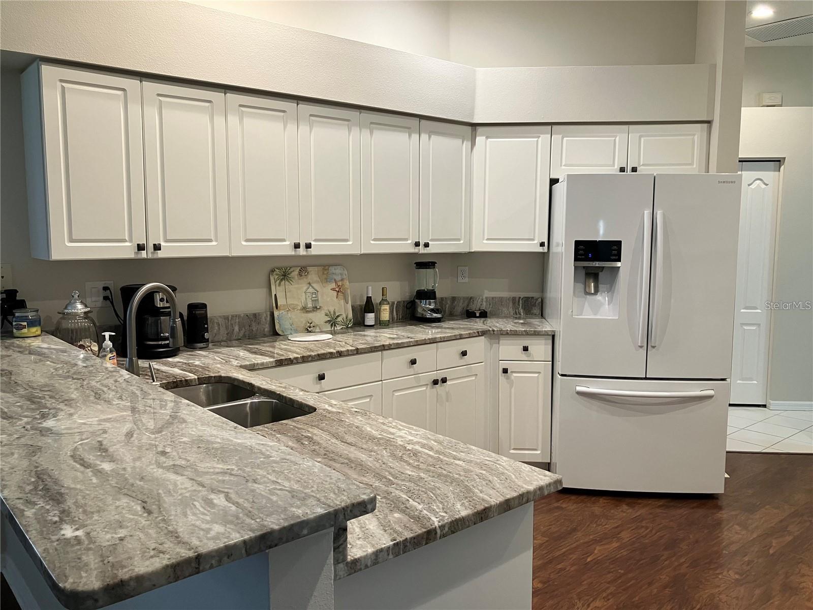 A4651645 Property Photo 6