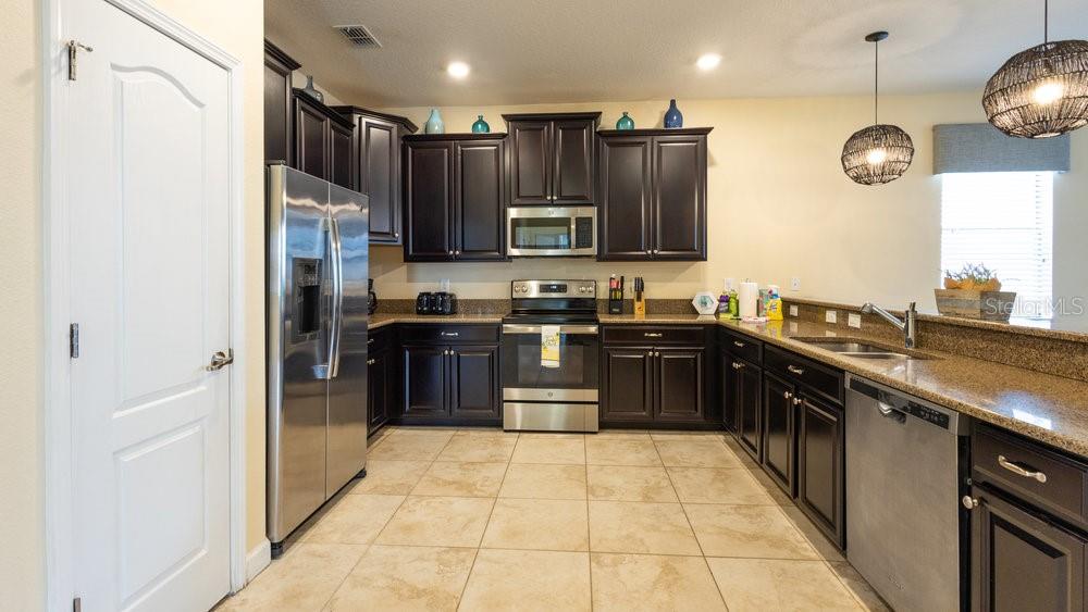 1450 Rolling Fairway Dr Property Photo 6