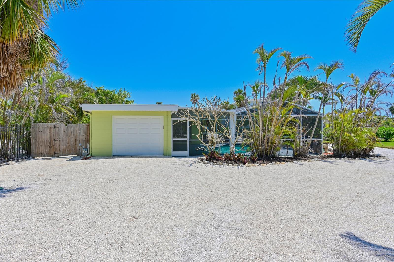 5924 Gulf Of Mexico Dr Property Photo 10