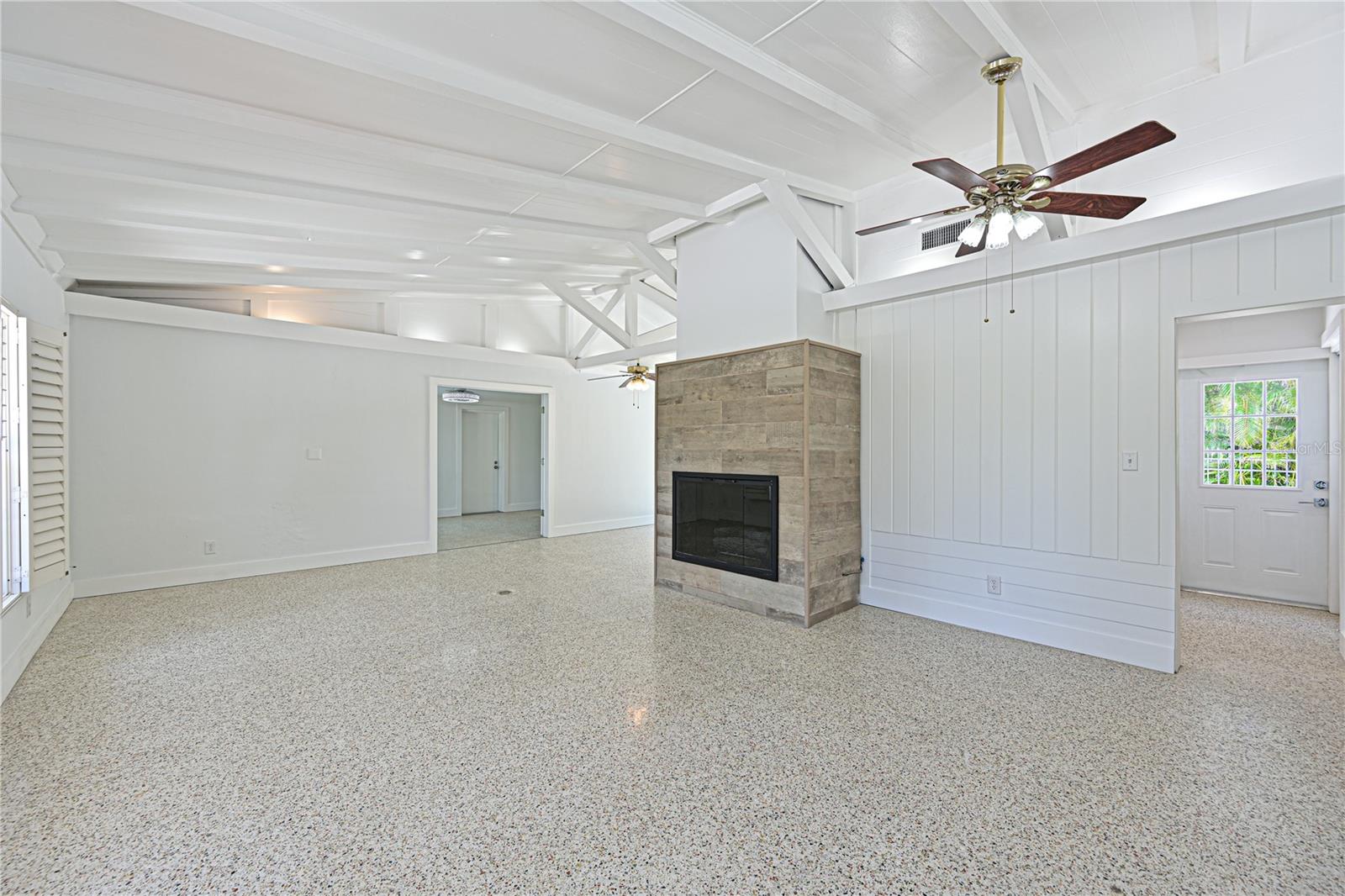 5924 Gulf Of Mexico Dr Property Photo 12