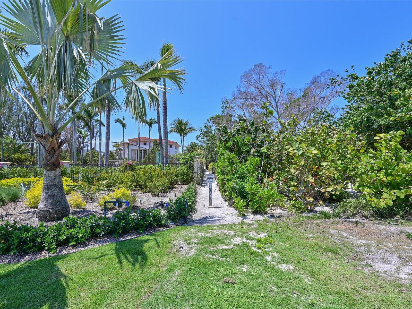 5924 Gulf Of Mexico Dr Property Photo 33