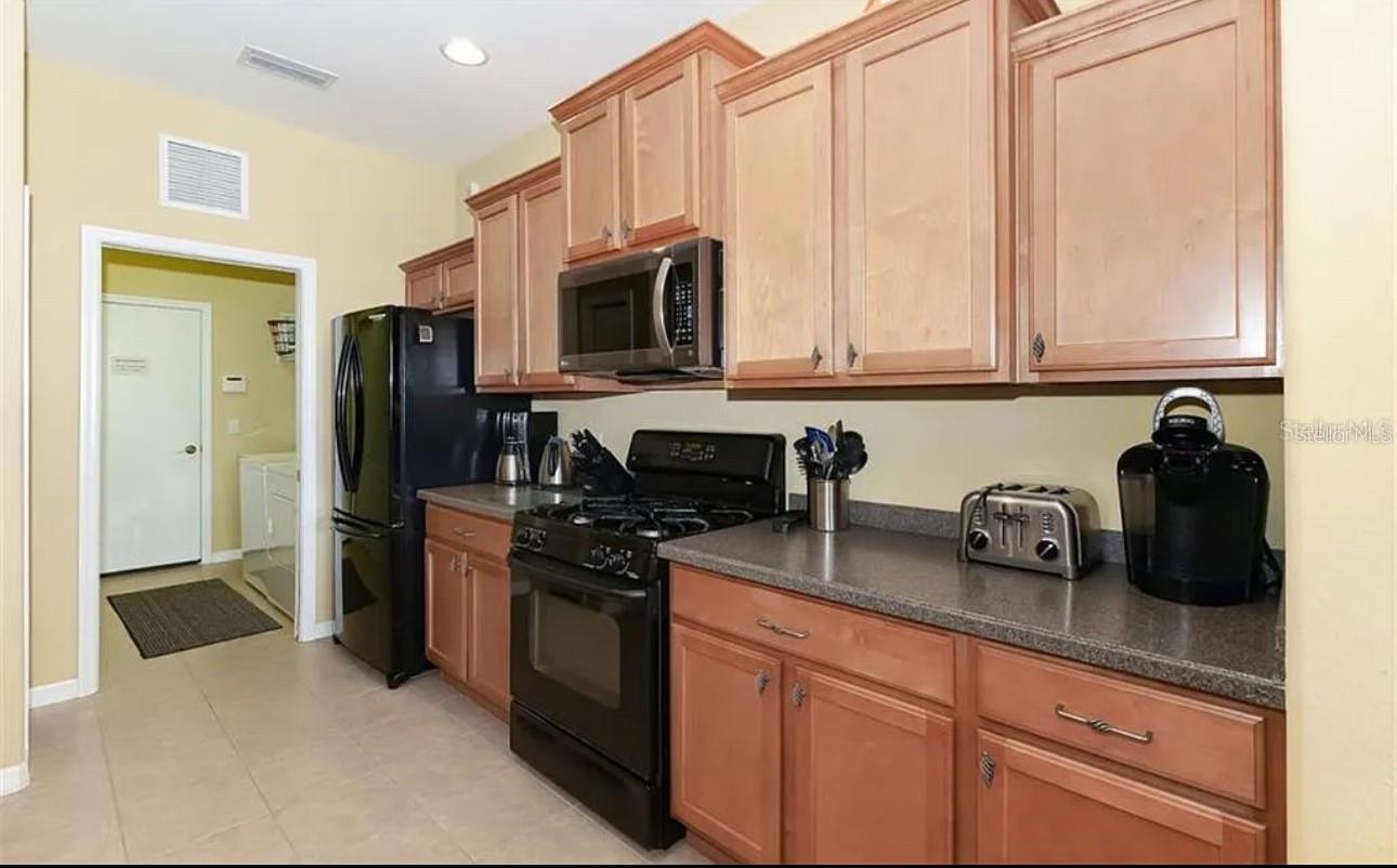 8950 Stone Harbour Loop Property Photo 7