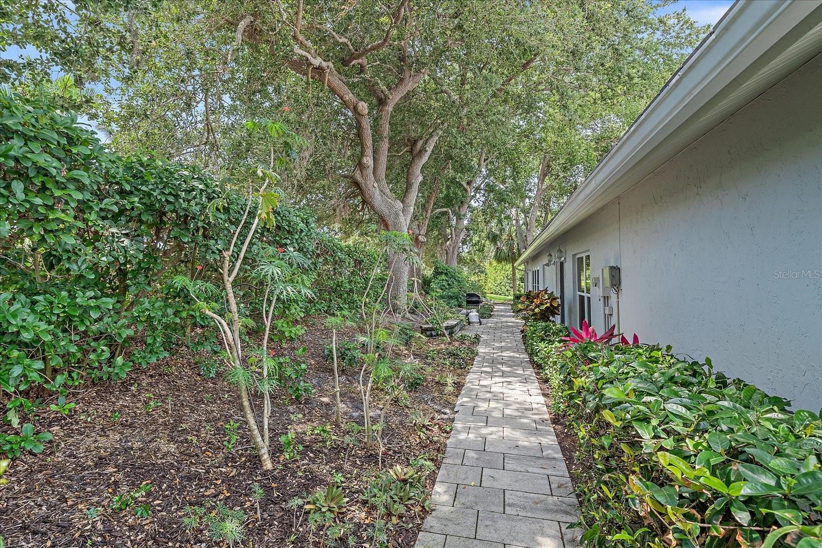 1432 Colony Pl Property Photo 36